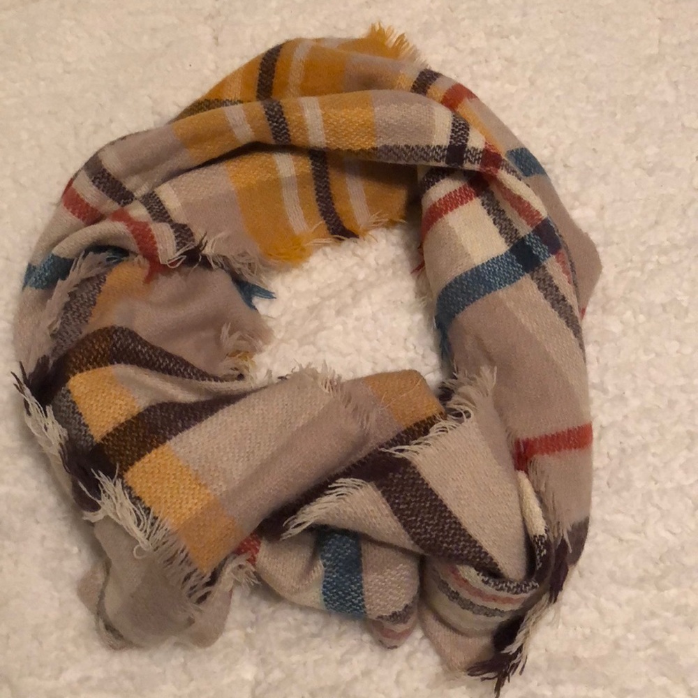 INFINITY SCARF